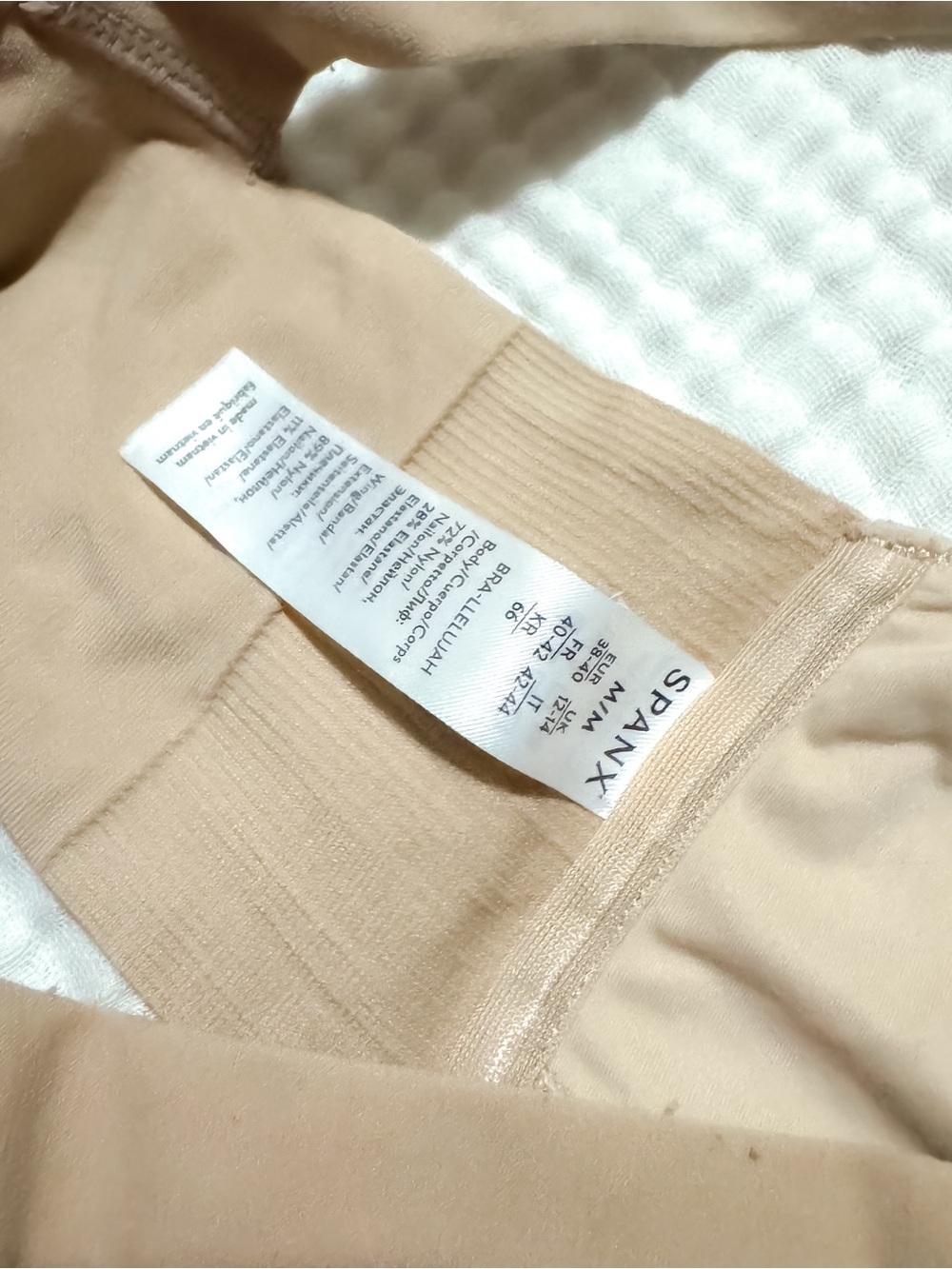 Spanx SPANXsmooth Bra-llelujah! Unlined Bra size Medium - Picture 5 of 5
